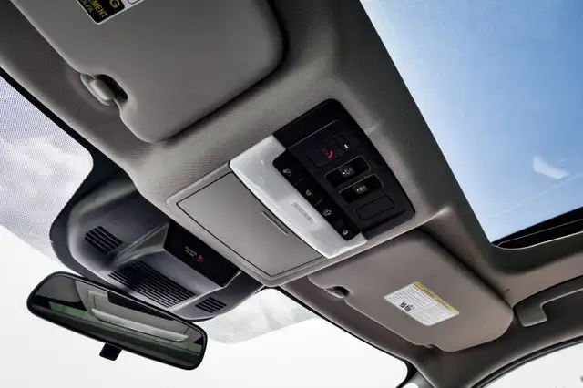 2022 Nissan Rogue SV • MOONROOF • 360 CAM • HEATED SEATS/STEERIN in Cars & Trucks in Kingston - Image 32
