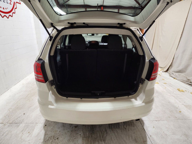 2016 Dodge Journey in Cars & Trucks in Windsor Region - Image 4