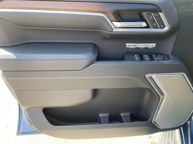 2025 GMC SIERRA 1500 DENALI CREW 4WD in Cars & Trucks in Red Deer - Image 4