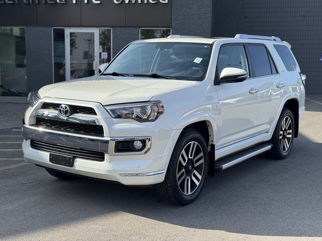 2019 Toyota 4Runner LIMITED w/ LOW KMS / LEATHER / SUNROOF in Cars & Trucks in Calgary - Image 2