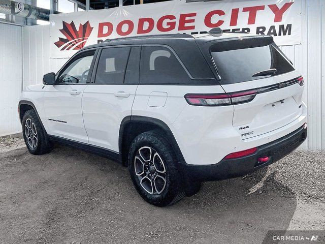 2022 Jeep Grand Cherokee Trailhawk in Cars & Trucks in Saskatoon - Image 4