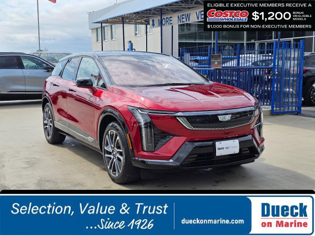 2025 Cadillac OPTIQ Sport in Cars & Trucks in Richmond - Image 2