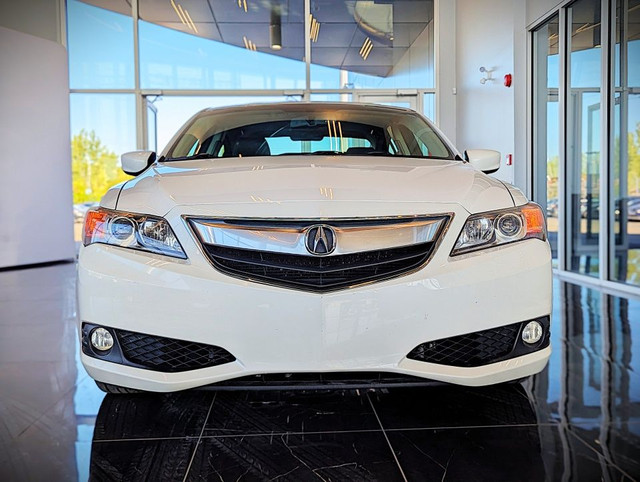 2013 Acura ILX Premium dans Autos et camions  à Ville de Montréal - Image 2