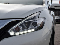 Engine: V6 Cylinder Engine 3.5L L/100Km City: 11.2 L/100Km Hwy: 8.4 Safety Equipment Electronic Stab... (image 7)