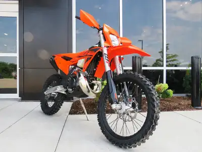 The 2025 250 XC-W is available to order. Please contact one of our Sales Specialists for details. Fi...