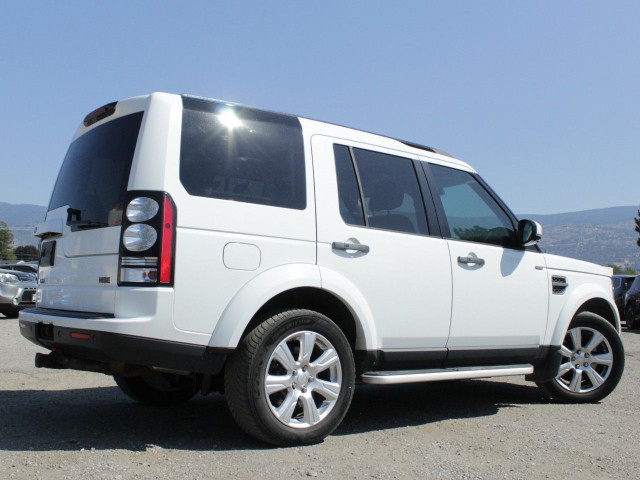 2015 Land Rover LR4 in Cars & Trucks in Penticton - Image 4