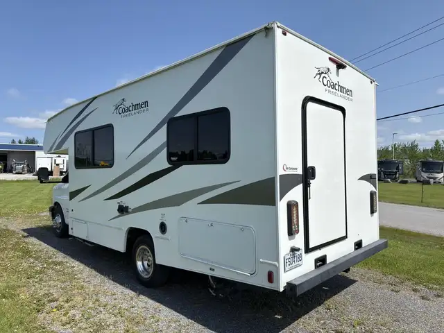 2021 Coachmen Freelander 22XG Motorisé classe C 2021 Coachmen Fr in RVs & Motorhomes in Lanaudière - Image 5