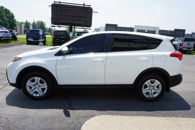 2015 Toyota RAV4 in Cars & Trucks in Oakville / Halton Region - Image 4