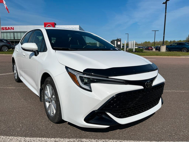 2023 Toyota Corolla Hatchback SE ! HEATED SEATS ! CRUISE CONTROL in Cars & Trucks in Moncton - Image 3
