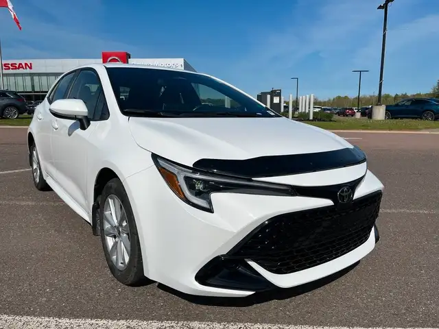 2023 Toyota Corolla Hatchback SE ! HEATED SEATS ! CRUISE CONTROL in Cars & Trucks in Moncton - Image 4