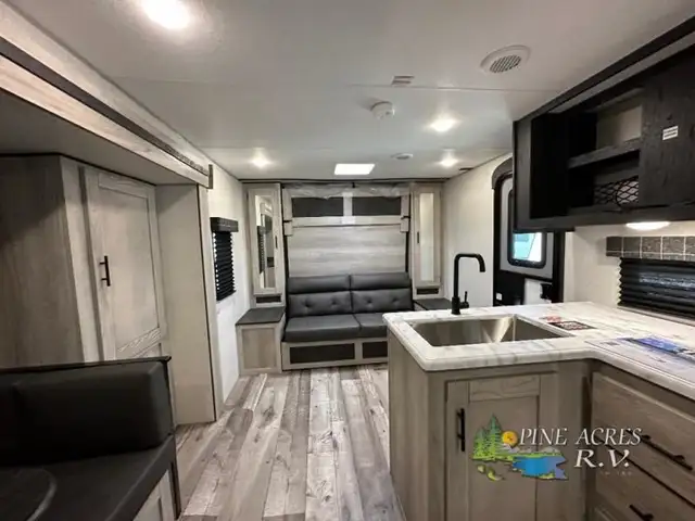 2023 KZ Connect SE C231BHKSE in Travel Trailers & Campers in Truro - Image 4
