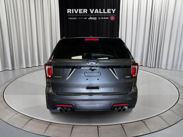 2018 Ford Explorer in Cars & Trucks in Strathcona County - Image 4