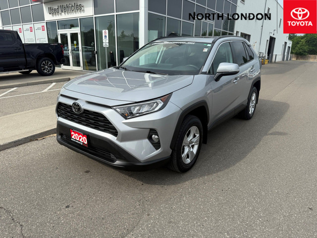2020 Toyota RAV4 XLE LEASE RETURN - CLEAN CARFAX - ONE OWNER... in Cars & Trucks in London