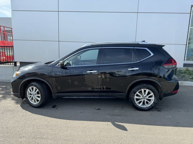 2019 Nissan Rogue SV in Cars & Trucks in St. Albert - Image 2