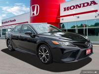 Uncompromising performance and sleek style combine in this 2018 Toyota Camry. This well-maintained p... (image 7)