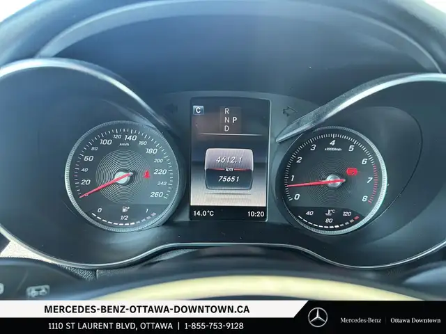 2019 Mercedes-Benz GLC300 4MATIC SUV Premium Plus & Sport Pkg dans Autos et camions dans Ottawa - Image 12