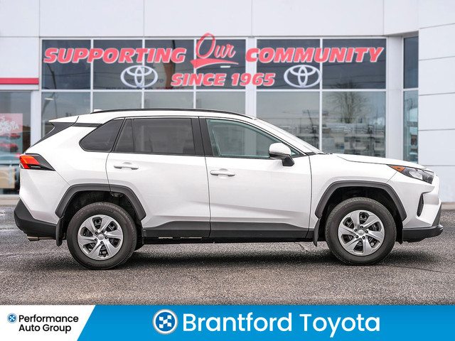  2020 Toyota RAV4 LE FWD - Toyota certified program eligible in Cars & Trucks in Brantford - Image 3