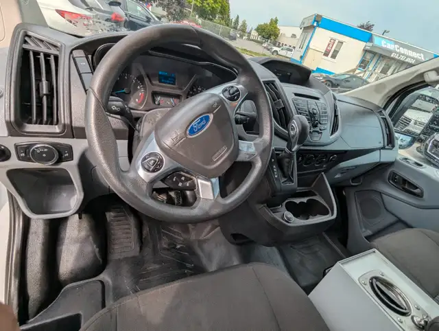 2019 Ford Transit-150 dans Autos et camions dans Ottawa - Image 26