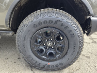 This brand new MARSH GRAY 2025 FORD BRONCO BIG BEND is powered by a 2.3L ECOBOOST ENGINE THAT'S PAIR... (image 3)