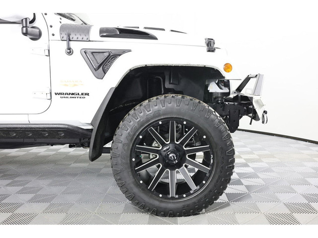  2015 Jeep WRANGLER UNLIMITED SAHARA in Cars & Trucks in Calgary - Image 3