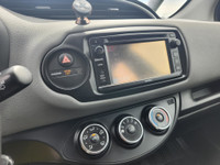 GARANTIE 1 ANS CREDIT DIRECT EN LIGNE AU WWW.AUTO-INTERNET.CA WOW 2015 TOYOTA YARIS TOUT EQUIPE GROU... (image 3)