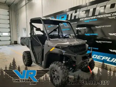 VR Thetford Paiement à partir de 58$/sem. + TX. 2025 Polaris Ranger 1000 Premium Rabais Polaris: 200...
