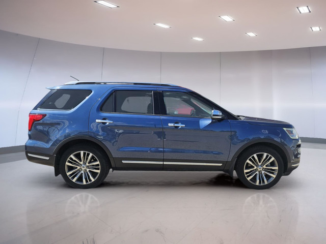Ford Explorer Platinum 2018 in Cars & Trucks in Medicine Hat - Image 2