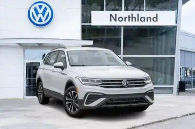 This Volkswagen Tiguan delivers a Intercooled Turbo Regular Unleaded I-4 2.0 L/121 engine powering t...