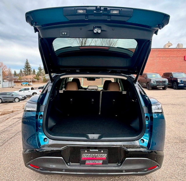 2025 Nissan Murano Platinum Platinum in Cars & Trucks in Calgary - Image 3