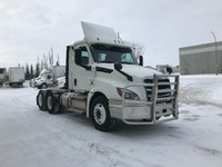 2019 Freightliner T12664ST