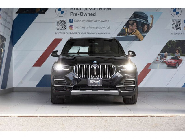 2022 BMW X5 xDrive45e in Cars & Trucks in Vancouver - Image 3