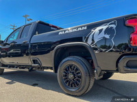 Z71 Off-Road Package, Alaskan Snow Plow Package, Back-Up Camera, Lane Departure Warning, Cruise Cont... (image 9)