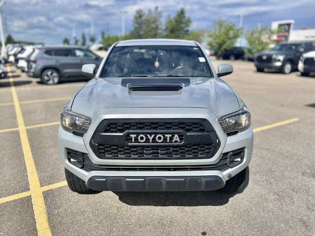 2017 Toyota Tacoma TRD Pro 4WD | Multi-Zone A/C | Heated Front in Cars & Trucks in Edmonton - Image 4