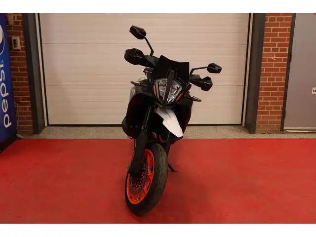 2024 KTM 890 SMT in Dirt Bikes & Motocross in Regina - Image 3