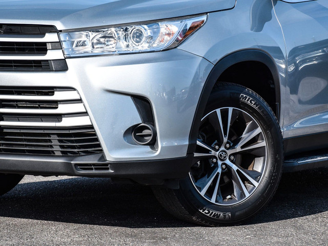 2019 Toyota Highlander LE LE, LEATHER, MOONROOF in Cars & Trucks in Oakville / Halton Region - Image 2