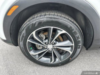 - PREVIOUS DAILY RENTAL - - ACCIDENT FREE - HEATED LEATHER SEATS - COLLISION PREVENTION ALERT - LANE... (image 9)