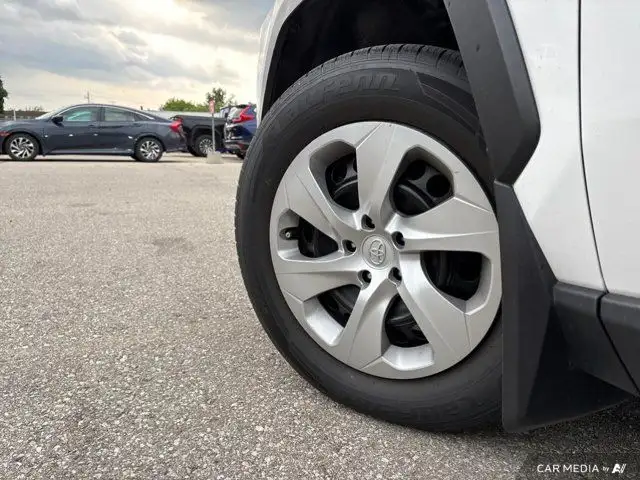2023 Toyota RAV4 LE in Cars & Trucks in Brantford - Image 11