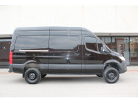 4X4!!! - RARE FIND BLACK ON BLACK 4X4!!! 2021 MERCEDES SPRINTER 2500 -- 144 - HIGH ROOF --4X4 -- 3 P... (image 6)