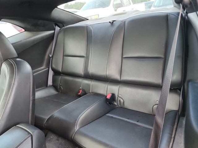 2010 Chevrolet Camaro 2LT *LEATHER/UPGRADED WHEELS/PRICED TO SEL in Cars & Trucks in City of Toronto - Image 3