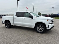 Experience the powerful and rugged 2021 Chevrolet Silverado 1500 RST in a vibrant 4x4 drivetrain con... (image 4)