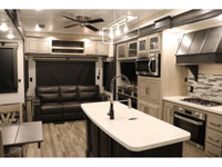 SALE PRICE: $69,800 **ASK US HOW TO RECEIVE A PRICE DISCOUNT WITH DEALER ARRANGED FINANCING O.A.C.**... (image 5)