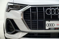 Get noticed in this beautiful Glacier White Metallic SUV! Treat yourself to the features you deserve... (image 2)