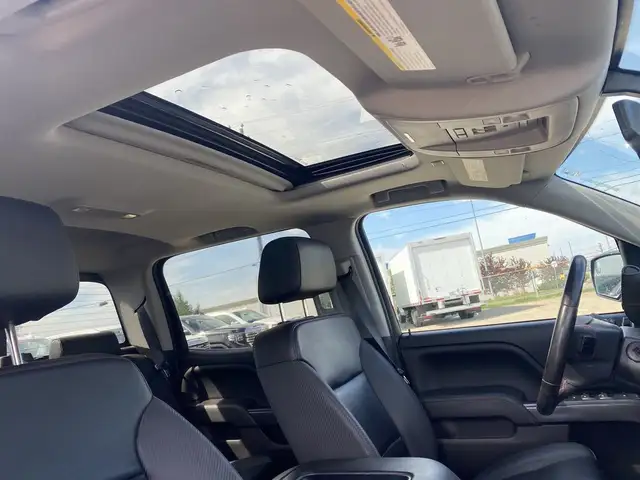 2018 GMC Sierra 1500 SLT in Cars & Trucks in Edmonton - Image 29