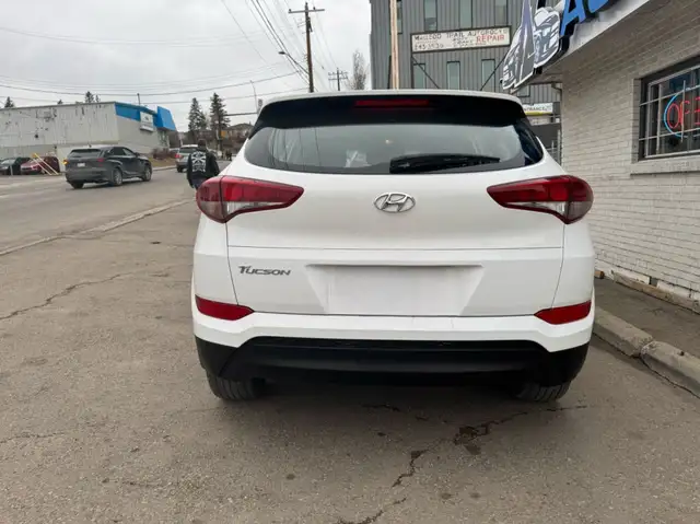 2018 Hyundai Tucson 2.0L FWD dans Autos et camions dans Calgary - Image 9