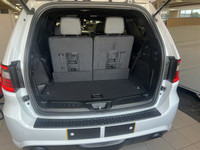 WHITE KNUCKLE,ENGINE: 6.4L SRT HEMI V8 W/FUELSAVER MDS (STD),TIRES: 295/45ZR20 BSW AS (STD),TRANSMIS... (image 8)