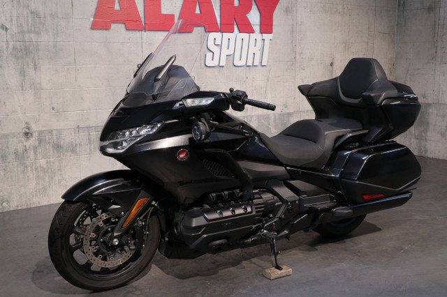 2021 Honda GOLDWING DCT TOUR in Street, Cruisers & Choppers in Laurentides - Image 2