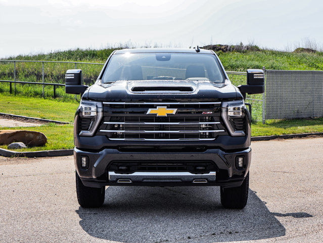 2025 Chevrolet Silverado 3500HD LT in Cars & Trucks in Strathcona County - Image 3