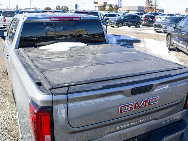 2025 GMC Sierra 1500 Crew Cab Short Box 4-Wheel Drive Denali for dans Autos et camions dans Ville d’Edmonton - Image 7