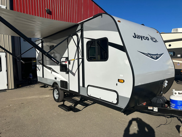 2021 JAY FLIGHT SLX7  184BS Bunk Unit - From $122.58 Bi Weekly in Travel Trailers & Campers in St. Albert - Image 2