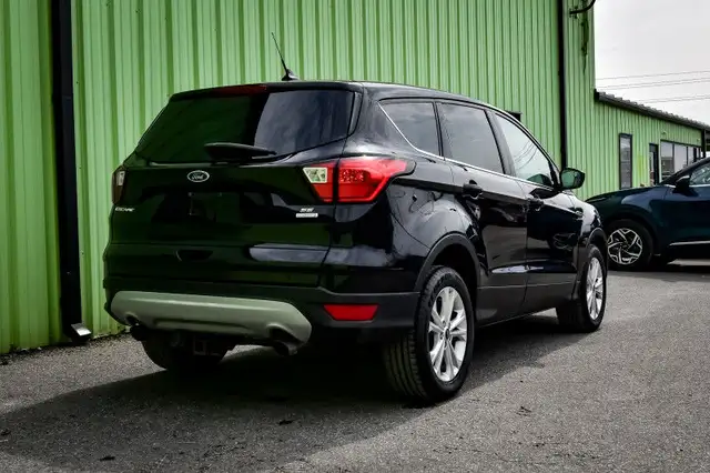 2019 Ford Escape SE FWD • HEATED SEATS • CP/AA • REMOTE START in Cars & Trucks in Ottawa - Image 4